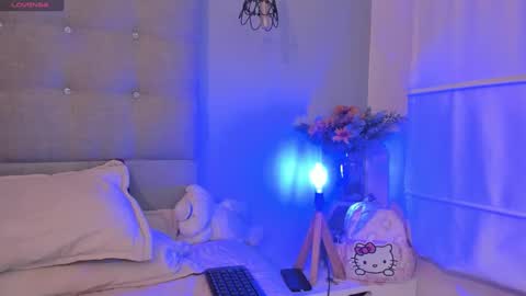 Snapshot of angela_laurens chatting on 13, 12, 2024 Angela online show from 13, 12, 2024