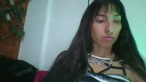 Snapshot of angela_mis chatting on 5, 3, 2025 Angela online show from 5, 3, 2025