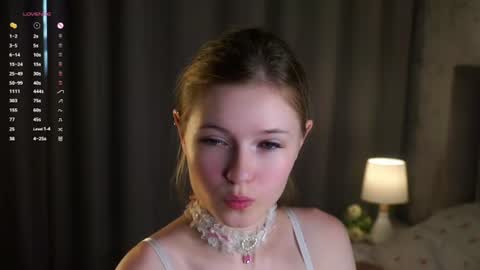 Snapshot of angelabalay chatting on 22, 7, 2026 Mary online show from 22, 7, 2026