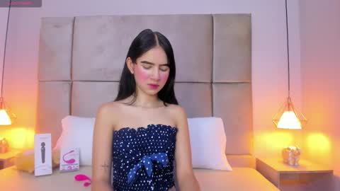 angelag_ online show from 1, 11, 2025