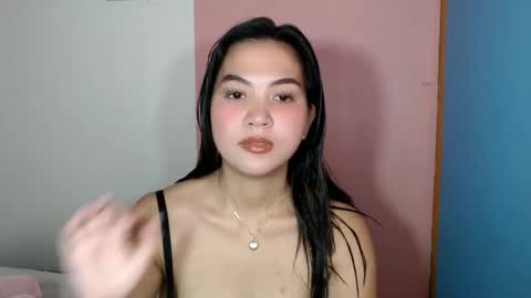 Snapshot of angelavida chatting on 11, 9, 2025 angel- i am new here please do understand that i only get naked on private room thank you online show from 11, 9, 2025