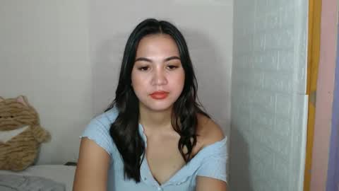Snapshot of angelavida chatting on 16, 9, 2025 angel- i am new here please do understand that i only get naked on private room thank you online show from 16, 9, 2025