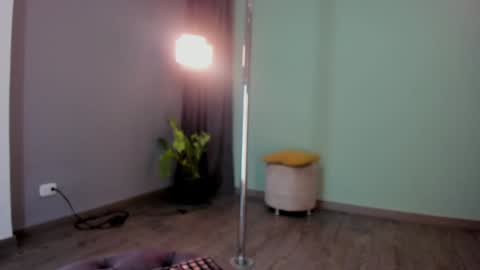 Snapshot of angelbae_ chatting on 9, 1, 2025 AngelBae online show from 9, 1, 2025