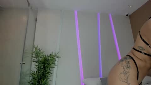 Snapshot of angelbae_ chatting on 19, 1, 2025 AngelBae online show from 19, 1, 2025
