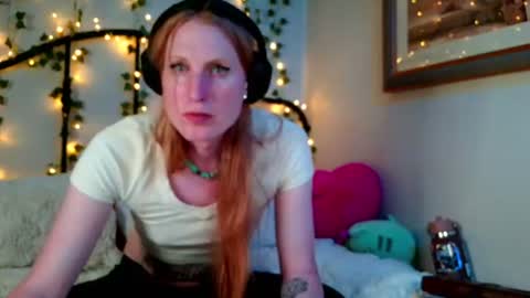 Snapshot of angelcakexoxo chatting on 10, 6, 2026 AngelCakexoxo online show from 10, 6, 2026