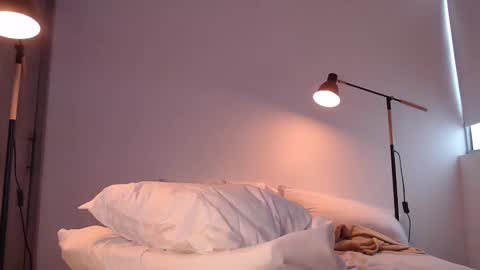 Angel online show from 5, 3, 2025