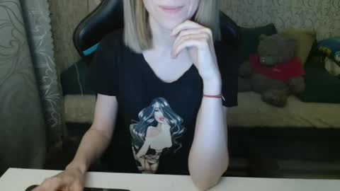 Snapshot of angelcute32 chatting on 7, 2, 2026 AngelCute32 online show from 7, 2, 2026