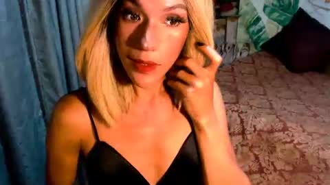 Snapshot of angeldark_satisfactionxxx chatting on 6, 11, 2025 ANGELDARK online show from 6, 11, 2025