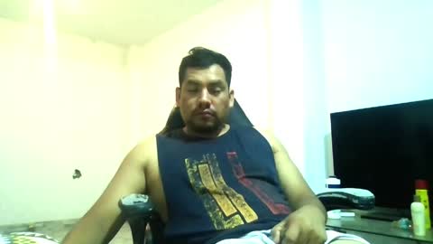 Snapshot of angeldavid90 chatting on 4, 4, 2026 angeldavid90 online show from 4, 4, 2026