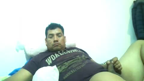 Snapshot of angeldavid90 chatting on 6, 4, 2026 angeldavid90 online show from 6, 4, 2026