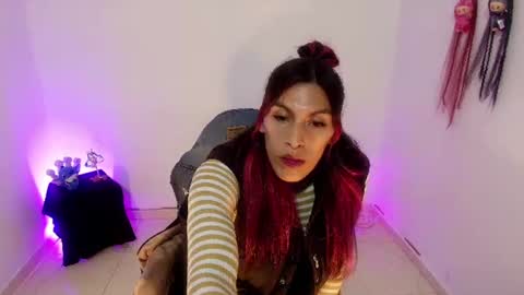 Snapshot of angele_johnson chatting on 16, 6, 2026 angele online show from 16, 6, 2026