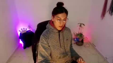Snapshot of angele_johnson chatting on 2, 7, 2026 angele online show from 2, 7, 2026
