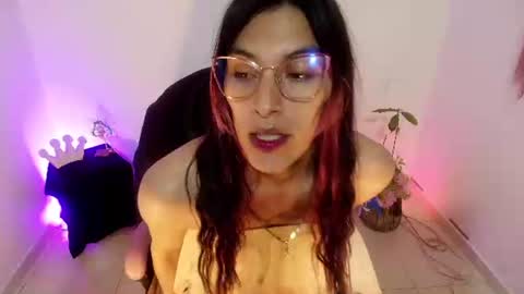 Snapshot of angele_johnson chatting on 14, 7, 2026 angele online show from 14, 7, 2026