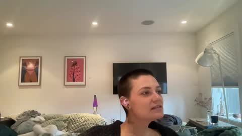 angeleleven11 online show from 18, 2, 2025