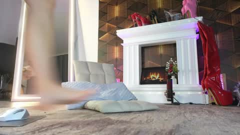      ONLINE   1100-1600 3 GMT Moscow time online show from 19, 1, 2025