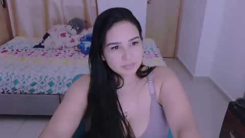 Snapshot of angeleslinda chatting on 21, 12, 2024 anastasia online show from 21, 12, 2024