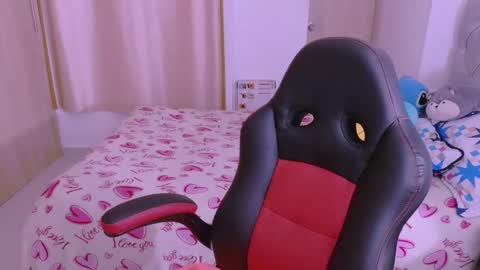 Snapshot of angeleslinda chatting on 25, 1, 2025 anastasia online show from 25, 1, 2025