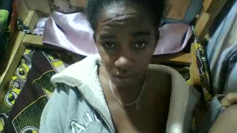 Snapshot of angelettee chatting on 9, 6, 2026 Angelettee online show from 9, 6, 2026