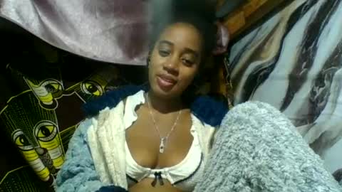 Snapshot of angelettee chatting on 25, 6, 2026 Angelettee online show from 25, 6, 2026