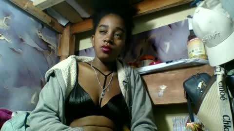 Snapshot of angelettee chatting on 1, 7, 2026 Angelettee online show from 1, 7, 2026