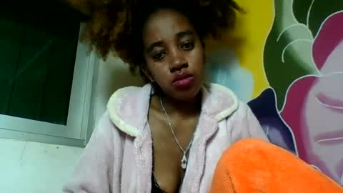 Snapshot of angelettee chatting on 10, 7, 2026 Angelettee online show from 10, 7, 2026