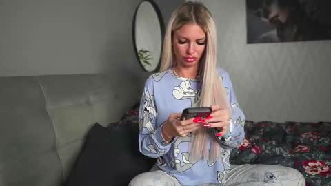 Snapshot of angeleyesblue25 chatting on 26, 2, 2026 annita online show from 26, 2, 2026