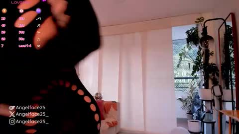 Snapshot of angelface25_ chatting on 2, 10, 2025 . online show from 2, 10, 2025