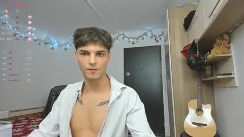 Snapshot of angelfrank chatting on 30, 12, 2024 Frankie  online show from 30, 12, 2024