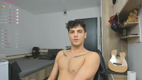 Snapshot of angelfrank chatting on 6, 1, 2025 Frankie  online show from 6, 1, 2025