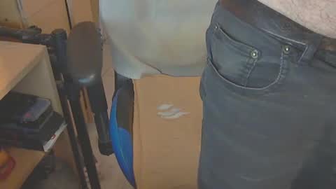 angelgarcia269 online show from 11, 2, 2025