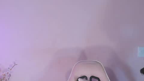 Carolina online show from 28, 2, 2025