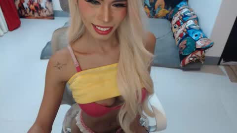 DIVINE ANGEL online show from 14, 12, 2025