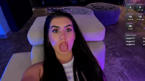  Angelica Vega  online show from 4, 1, 2025