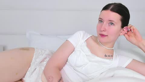 Snapshot of angelicmoon chatting on 9, 2, 2025 Angelic online show from 9, 2, 2025