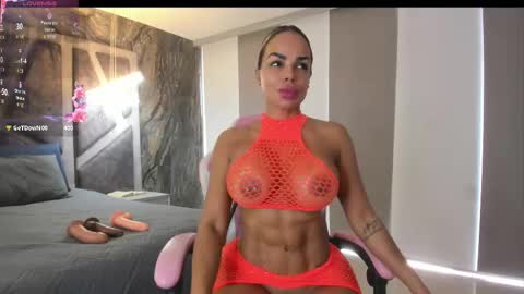 Snapshot of angelina_fit chatting on 15, 9, 2025 Angelina online show from 15, 9, 2025