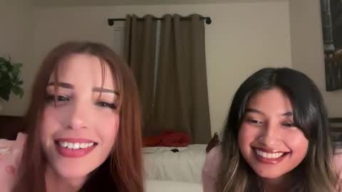 Snapshot of angelina_hall chatting on 14, 10, 2025 angelina_hall online show from 14, 10, 2025