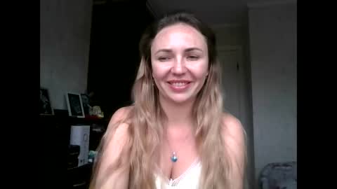 angelinalove28 online show from 26, 10, 2025