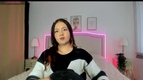Snapshot of angeline_shy chatting on 13, 7, 2026 angeline_shy online show from 13, 7, 2026