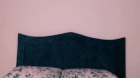 Angelinhaa  online show from 18, 11, 2025