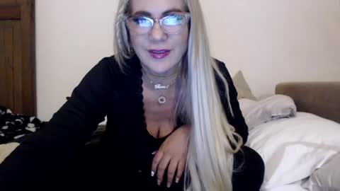 Snapshot of angelinna_12 chatting on 13, 7, 2026 angelinna_12 online show from 13, 7, 2026