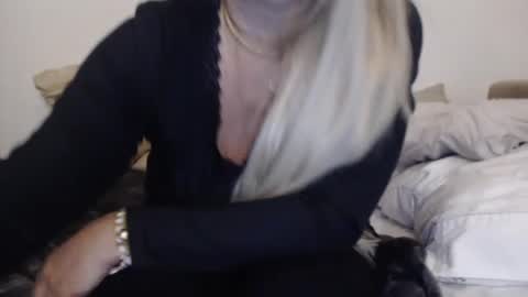Snapshot of angelinna_12 chatting on 14, 7, 2026 angelinna_12 online show from 14, 7, 2026
