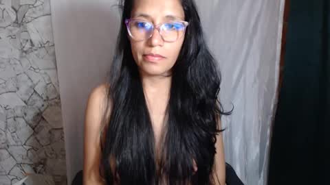 angela online show from 22, 9, 2025