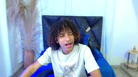Snapshot of angell18_ chatting on 9, 6, 2026 Angel online show from 9, 6, 2026
