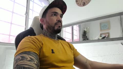 Snapshot of angellatino0 chatting on 2, 1, 2025 angellatino0 online show from 2, 1, 2025