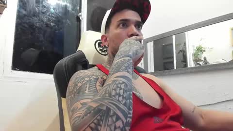 Snapshot of angellatino0 chatting on 10, 2, 2025 angellatino0 online show from 10, 2, 2025