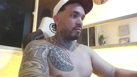 Snapshot of angellatino0 chatting on 2, 3, 2025 angellatino0 online show from 2, 3, 2025