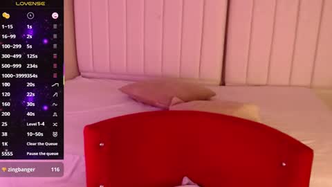 Snapshot of angellical chatting on 18, 9, 2025 Angelicadreams----- angellical21 online show from 18, 9, 2025