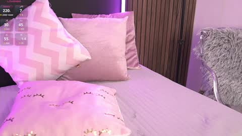   online show from 8, 2, 2025