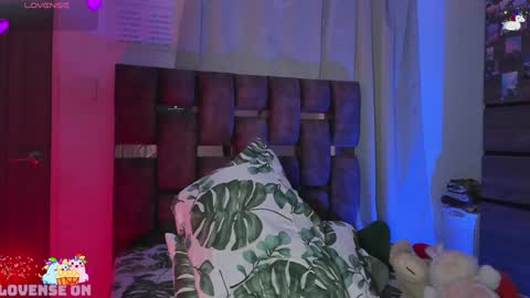 Snapshot of angelocute_ chatting on 26, 1, 2025 Angelo I work from home this is my room online show from 26, 1, 2025