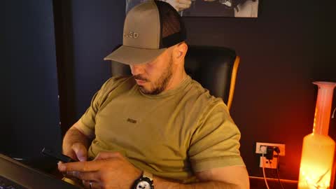 Snapshot of angeloeric chatting on 7, 5, 2026 BlackWolf online show from 7, 5, 2026